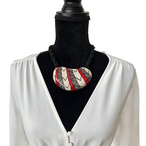 Vintage Carol Halmy Hand Made Porcelain Necklace